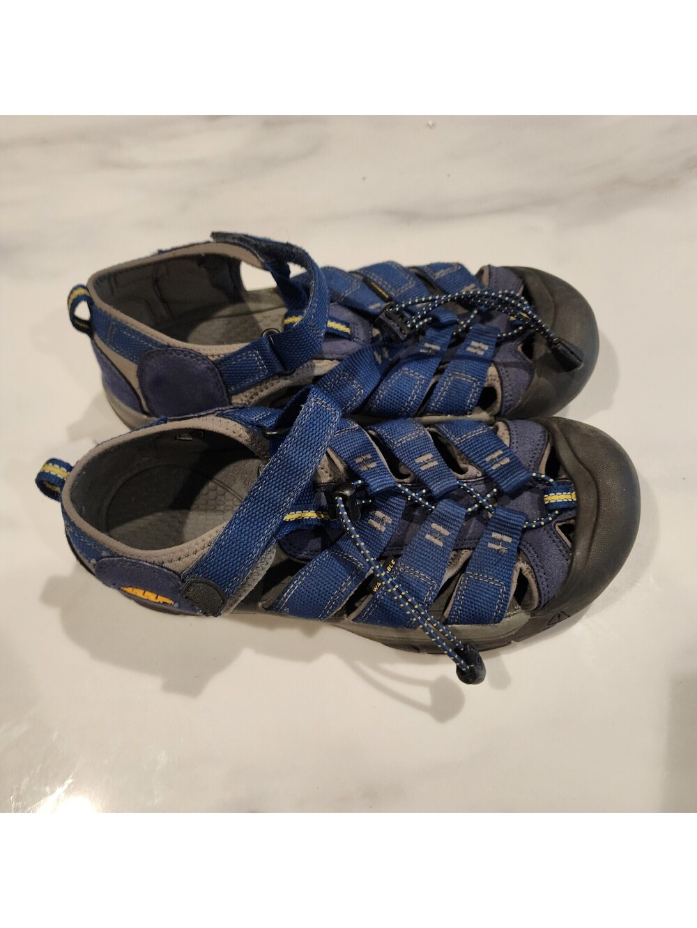 KEEN Women’s Newport H2 Blue Gray Closed Toe Hiking Water Sandals Size 6